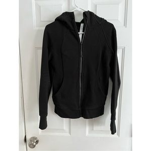 Women’s scuba oversized full zip hoodie. Size 6 - color is black.